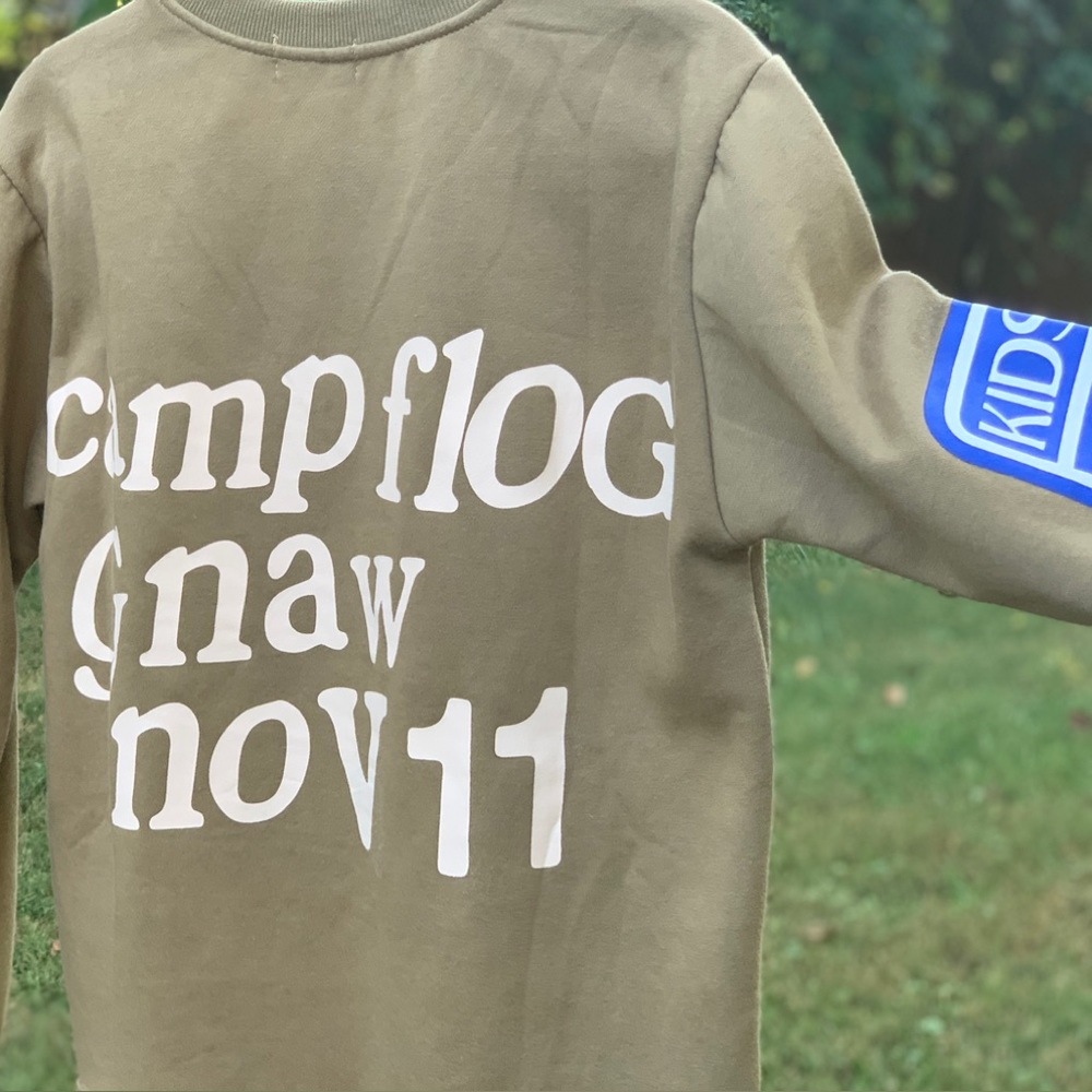 hbat 🫠 Kids See Ghosts 👻 Cropped Crew Sweatshirt Size Medium // graphic tee - Picture 6 of 14